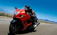 Balade dynamique sur l'iconique Suzuki Hayabusa : Une légende des motos sportives