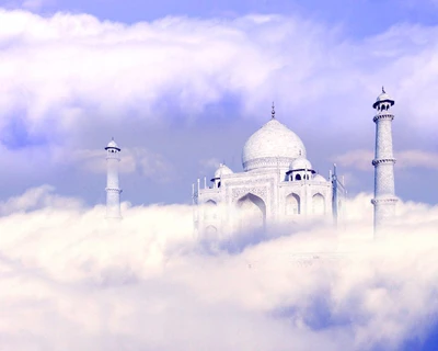 Taj Mahal umgeben von ätherischen Wolken