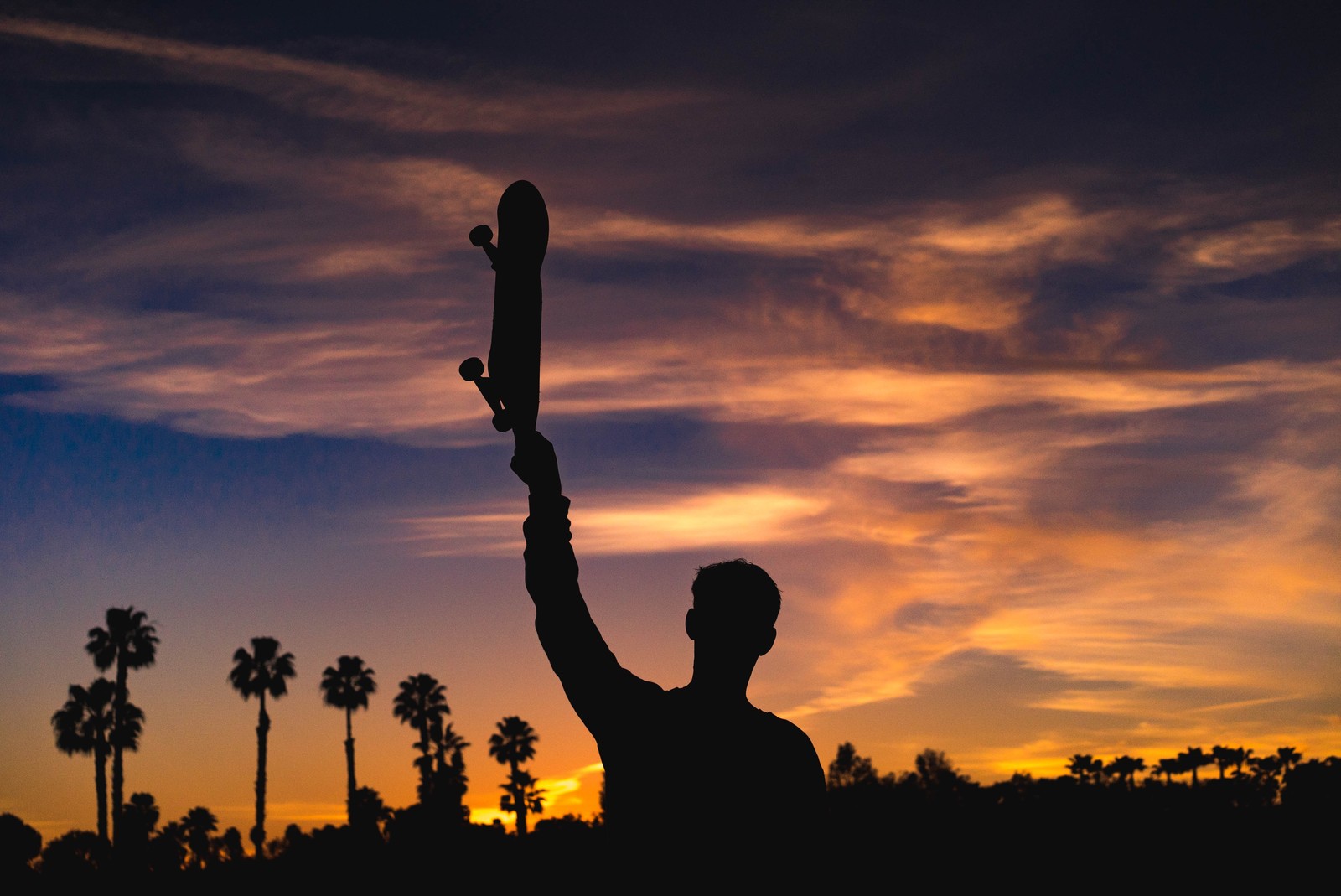 Lade skateboarding, wolke, schattenriss, sonnenuntergang, abend Hintergrund herunter