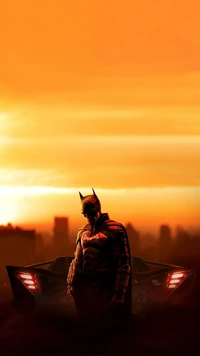 Batman au crépuscule : Un hommage cinématographique dans une lueur orange