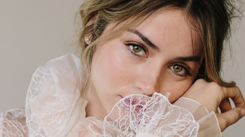 Крупный план женщины с вуалью на голове (ana de armas, знаменитость, актриса, женщины, девочки)