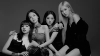 BLACKPINK: Мощное единство икон K-Pop в монохроме