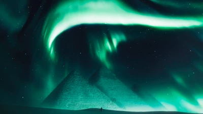 Pyramides majestueuses sous une vibrante aurore boréale