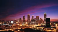 Skyline d'Atlanta la nuit : Une métropole vibrante sous un ciel crépusculaire