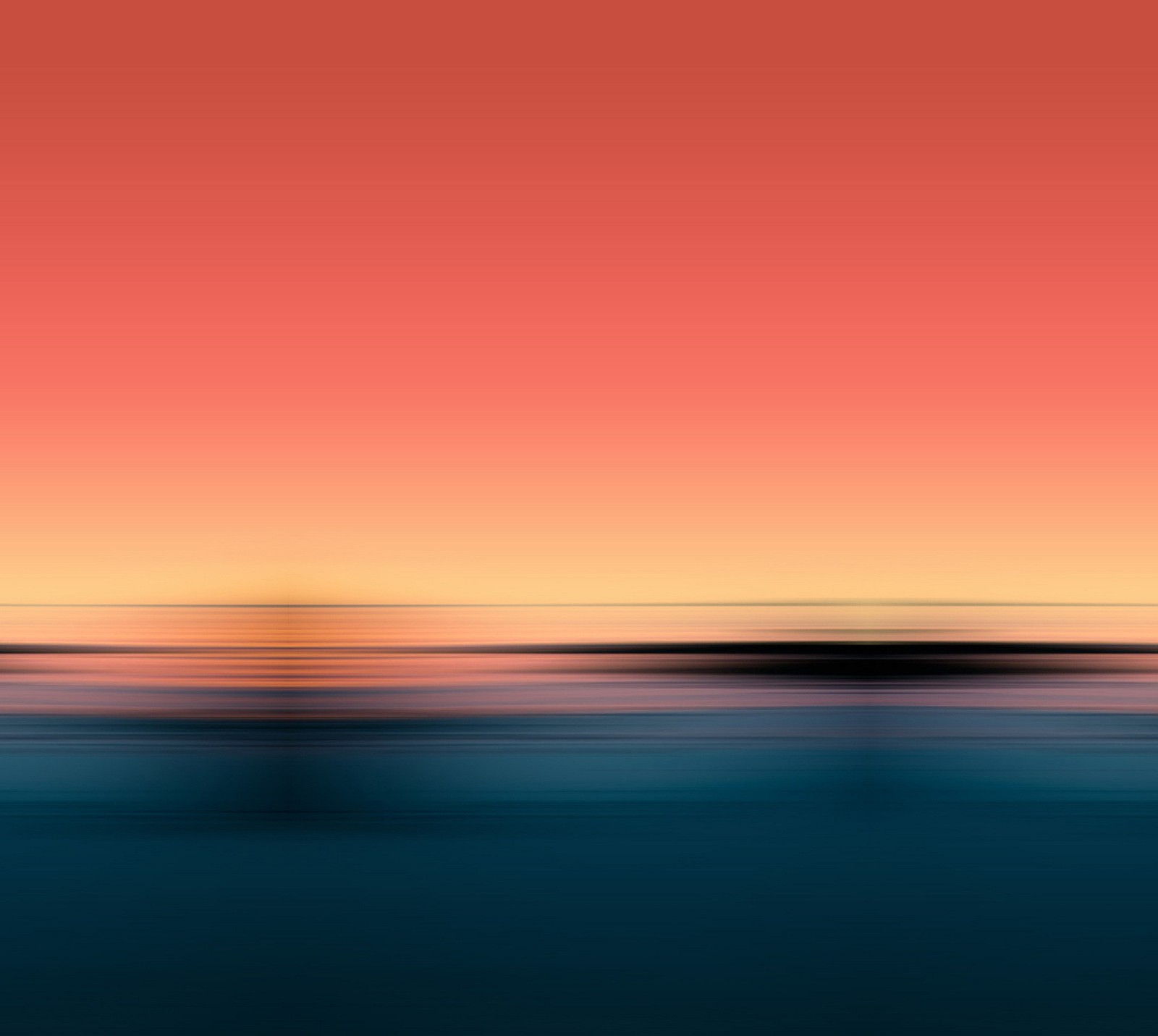 Blurred image of a sunset over a body of water (black, galaxy, iphone6, m9, note4)