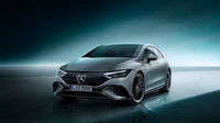 2022 Mercedes-Benz EQE 350 AMG Line Edición 1 con un diseño elegante y estética moderna.