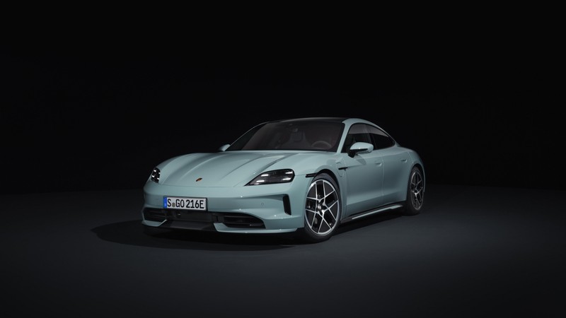 Порше тайкан — это очень современный автомобиль (porsche taycan turbo s, 2025, тёмный фон, 5k, черный темный)