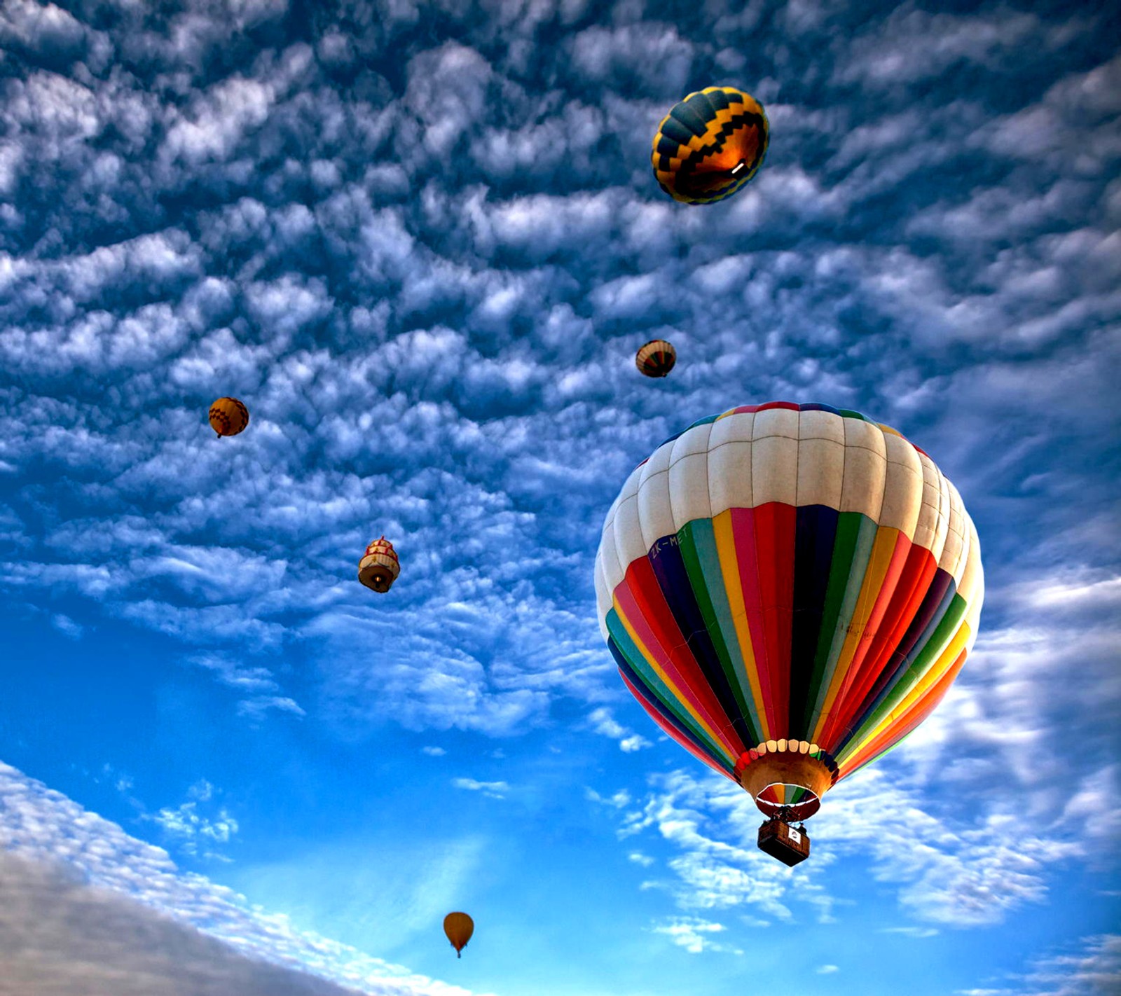 Lade luftballon, bunt Hintergrund herunter