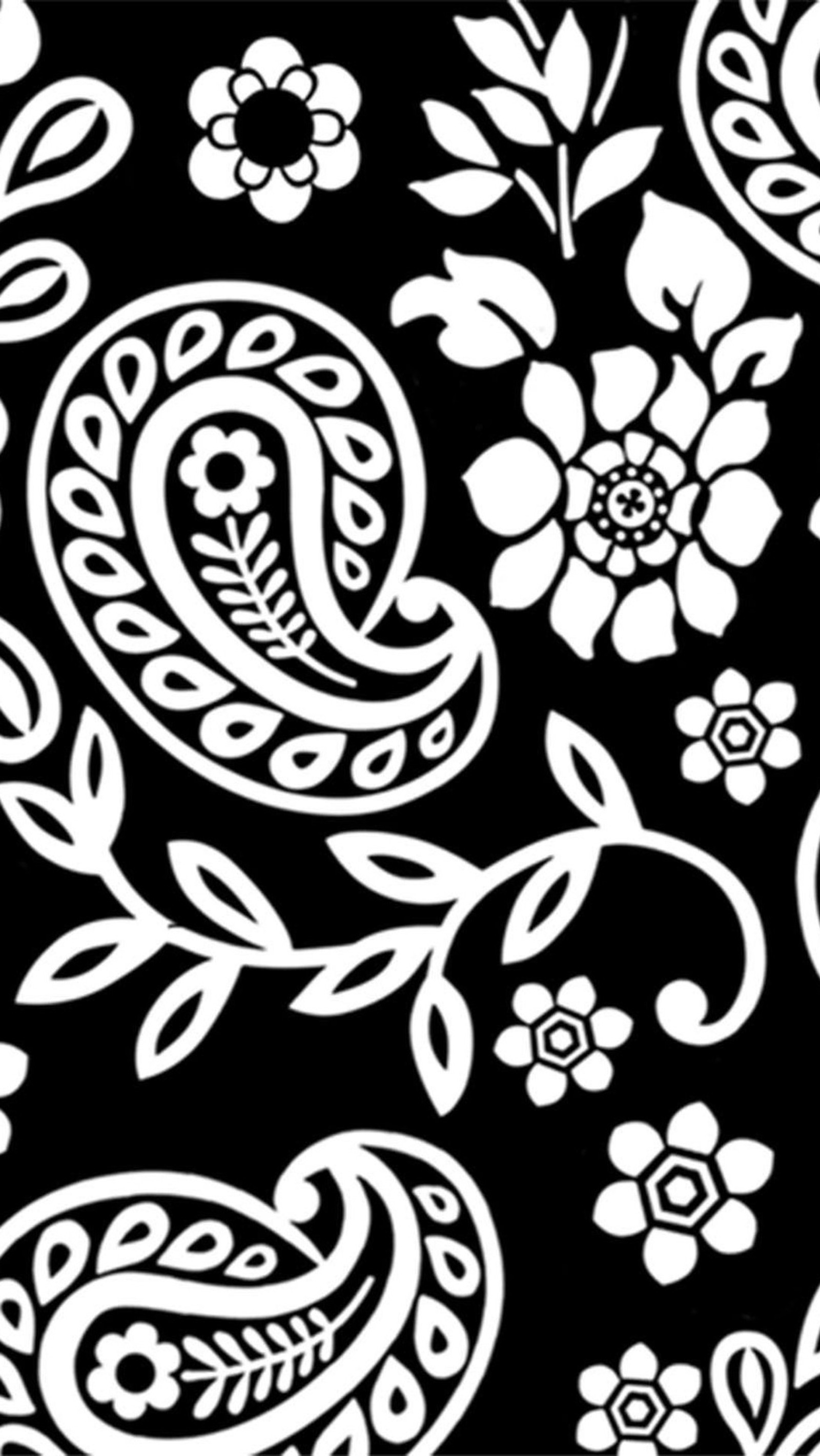 A black and white paisley pattern with flowers and leaves (black, white)