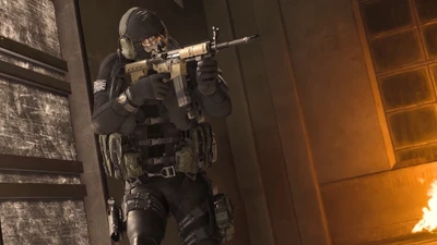 Opérateur covert prêt à l'action dans Modern Warfare 2 Remastered