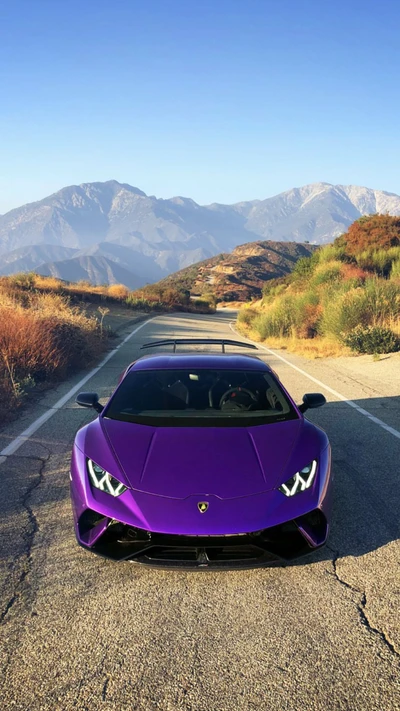 Lamborghini Huracán Performante: Luxus-Supercar vor Bergkulisse