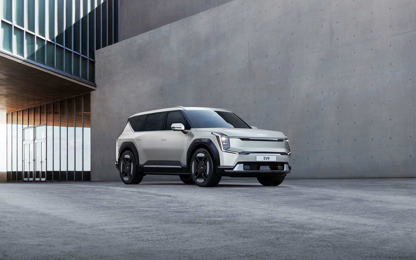 Новый внедорожник citroën припаркован перед зданием (kia ev9, электрический внедорожник, 5k, 2023, машины)