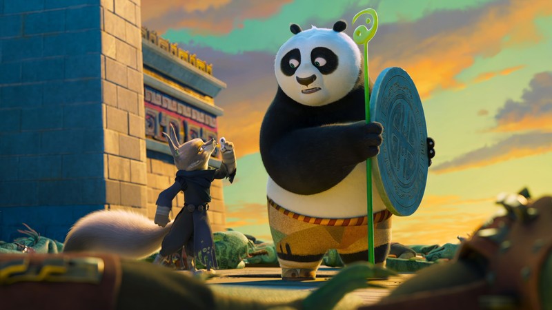 Крупный план панды, держащей щит в сцене (кунг фу панда 4, kung fu panda 4, фильм, по, po)