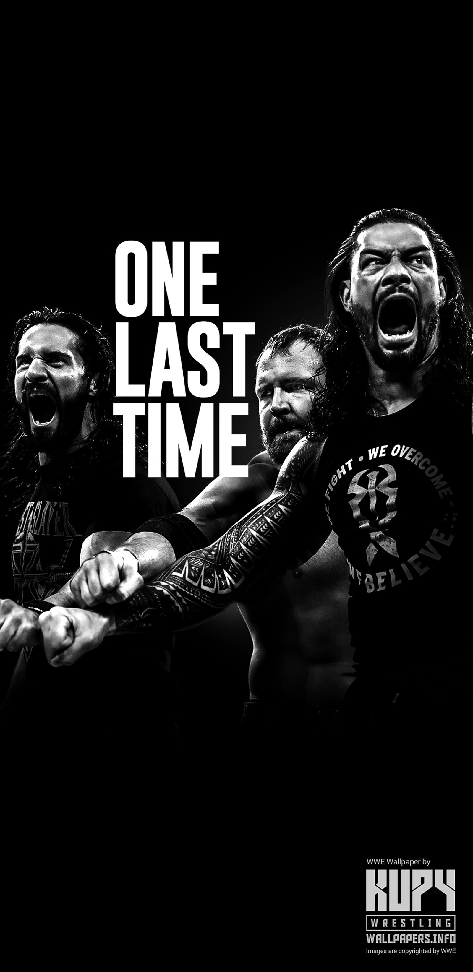 Una foto en blanco y negro de un grupo de hombres tomados de la mano (wwe, dean ambrose, seth rollins, roman reigns)