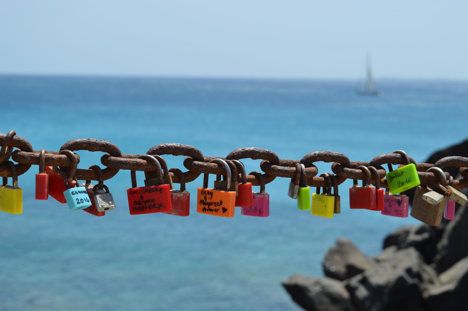 padlock, sea, ocean, vacation, horizon Download Wallpaper