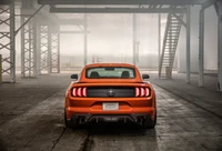 Ford Mustang: Rendimiento potente en un entorno industrial