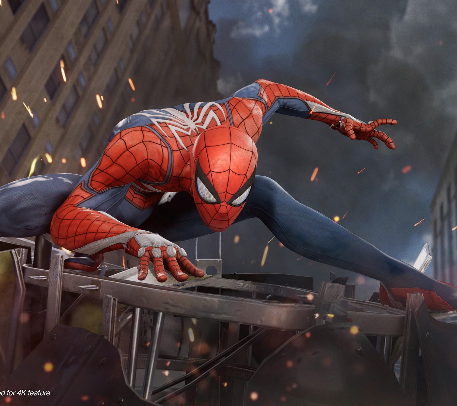 Spider-man en costume vole au-dessus d'une ville (anime, arana, black costume, costume, cyclope)