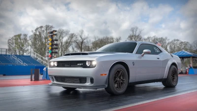 2023 Dodge Challenger SRT Demon auf der Dragstrip