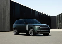 2022 Range Rover Autobiography in luxuriösem grünen Finish