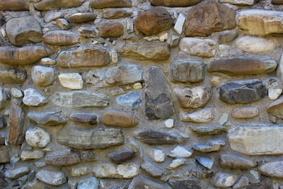 Parede de pedra texturizada em um sítio arqueológico