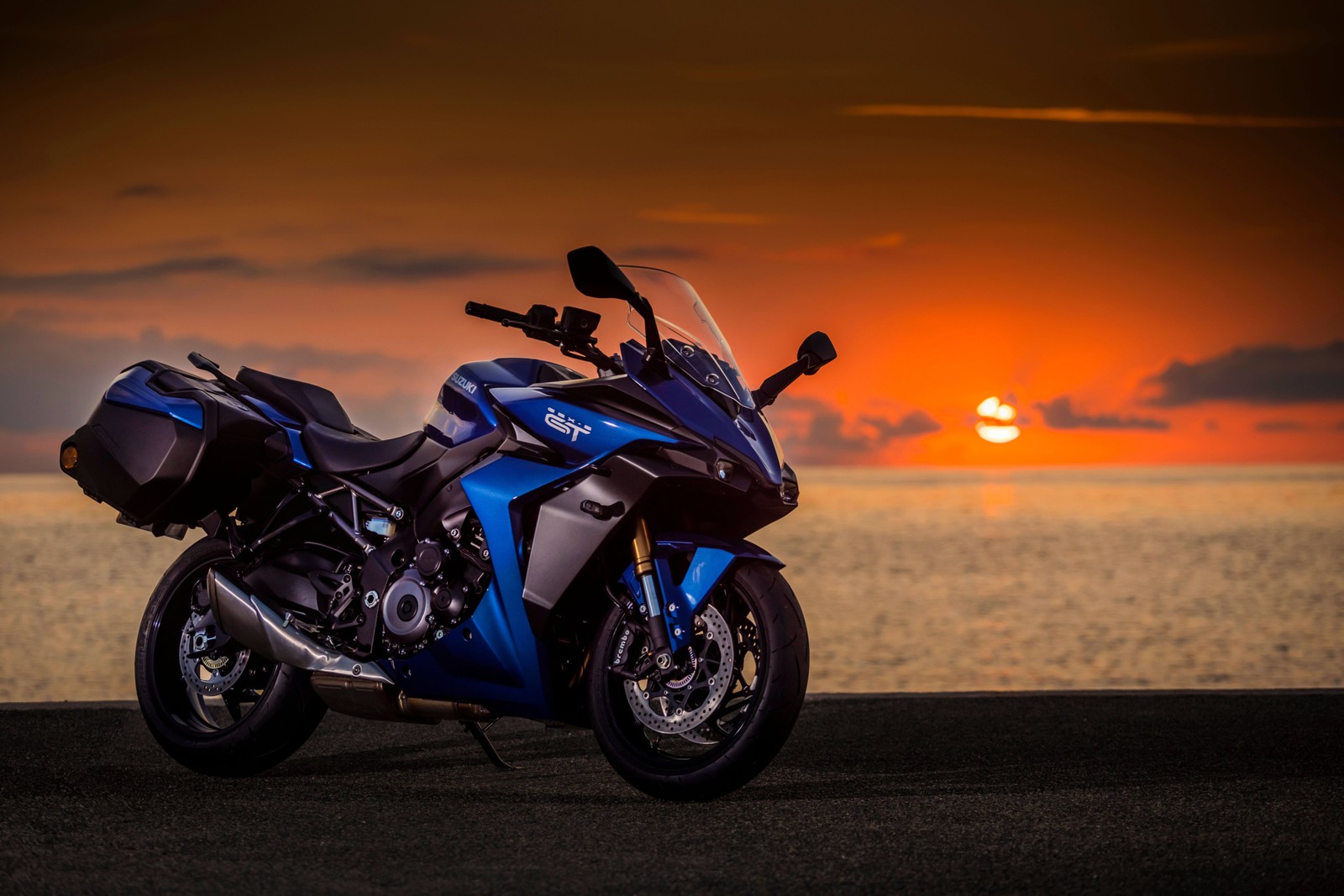 Téléchargez le fond d'écran suzuki gsx s1000gt, motos sportives, 2022, lever de soleil, plage