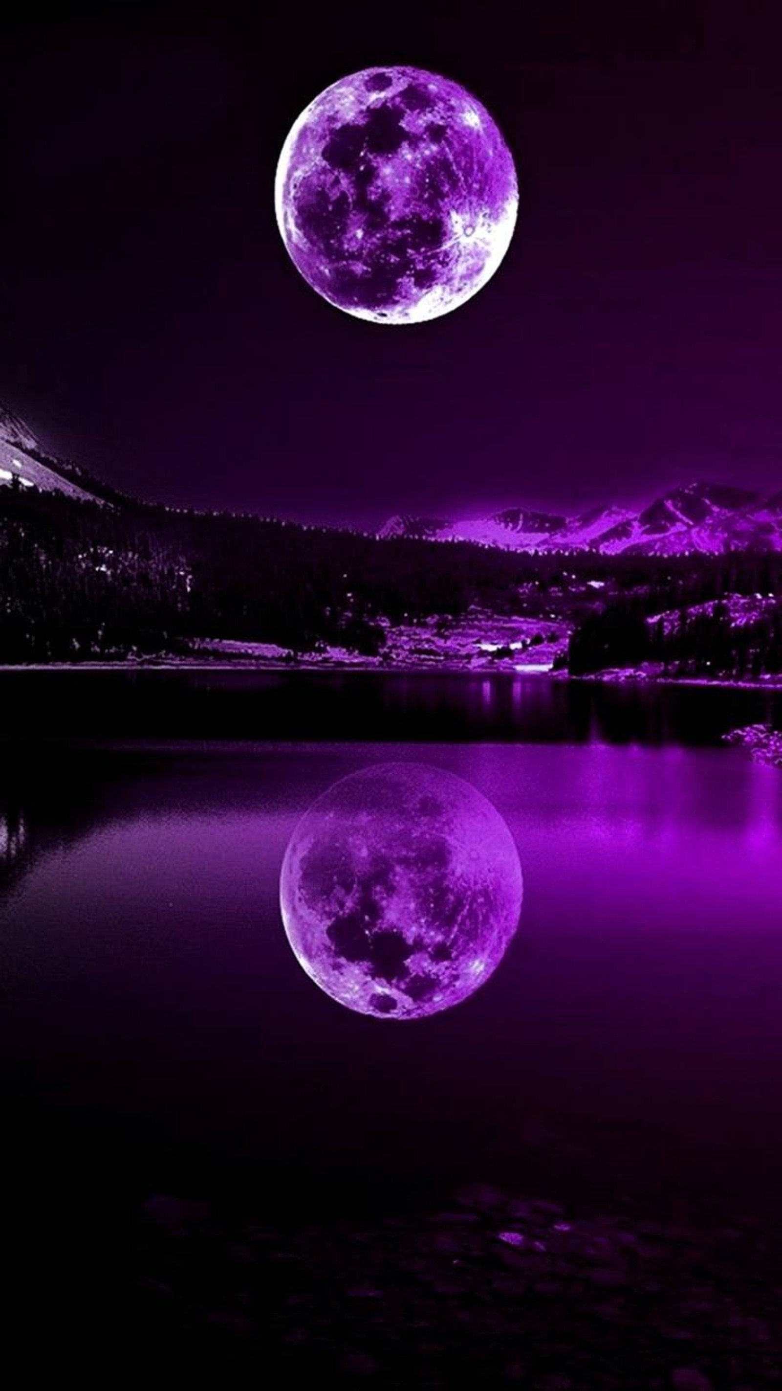 Lua roxa sobre um lago com montanhas ao fundo (luz do luar, turquesa, lua, roxo, vermelho)