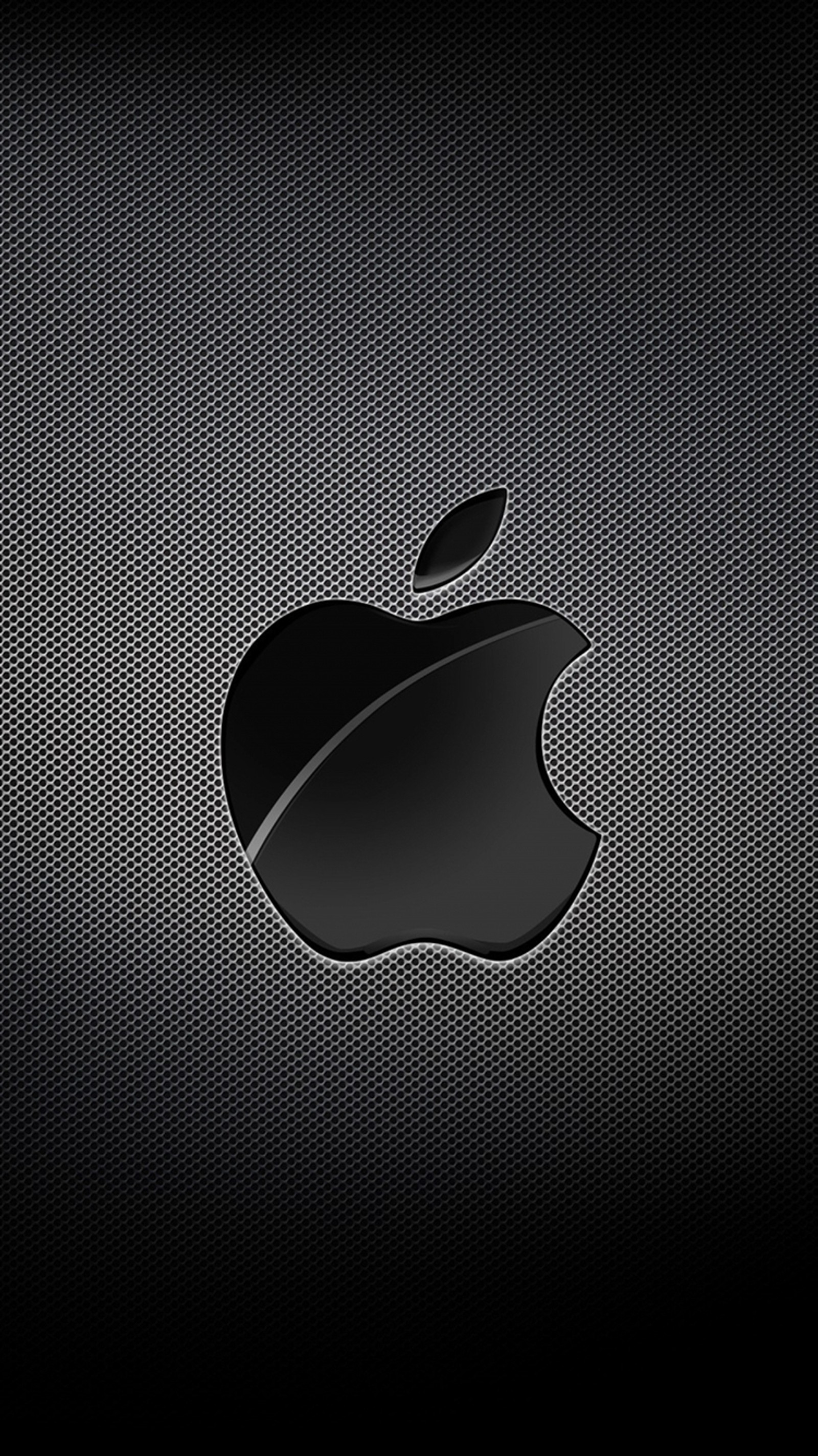 Un primer plano de un logo de apple en un fondo negro (manzana, ios, logotipo, mac, metal)