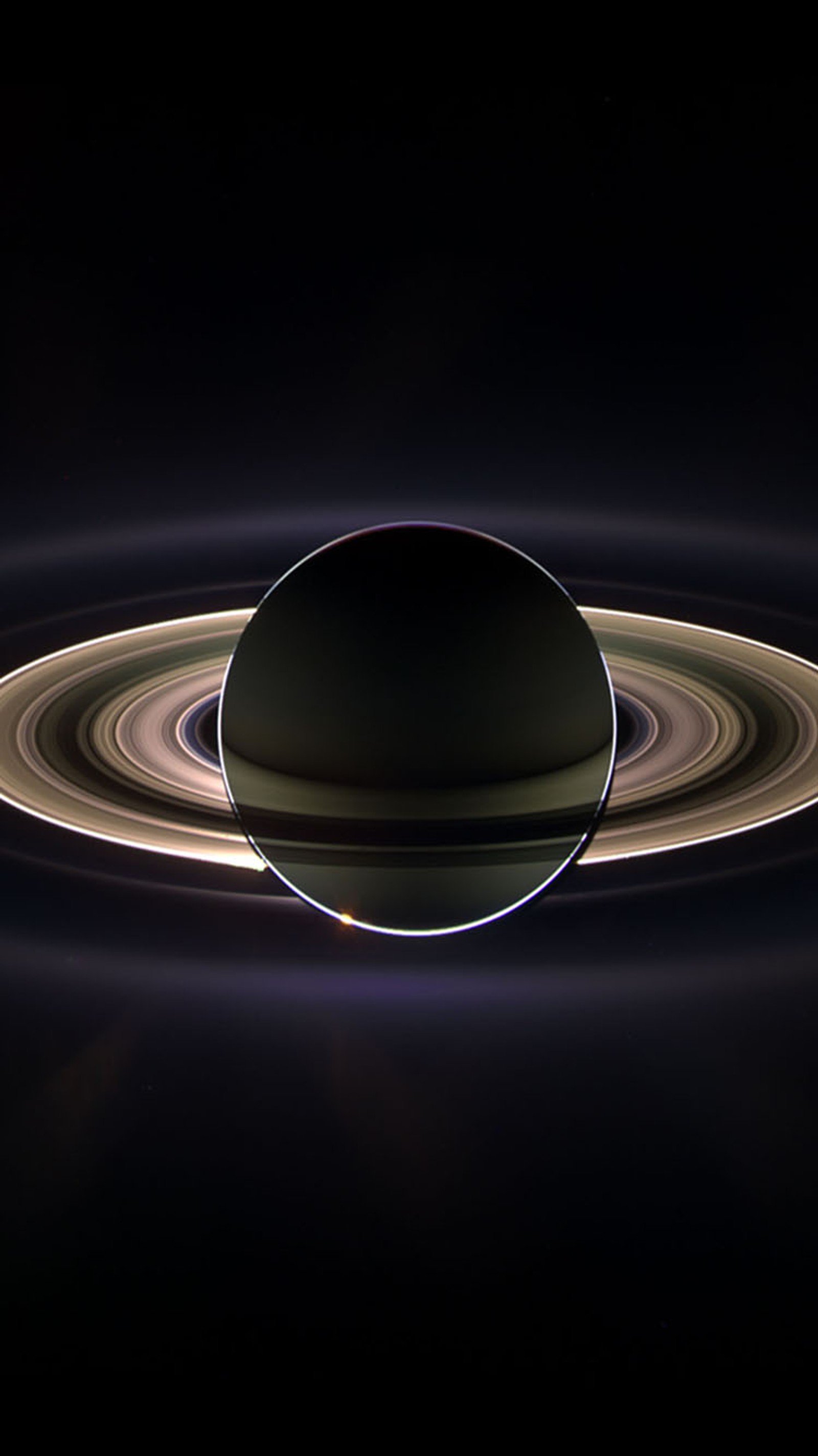 Nahaufnahme von saturn mit einem ring darum (planet, saturn)