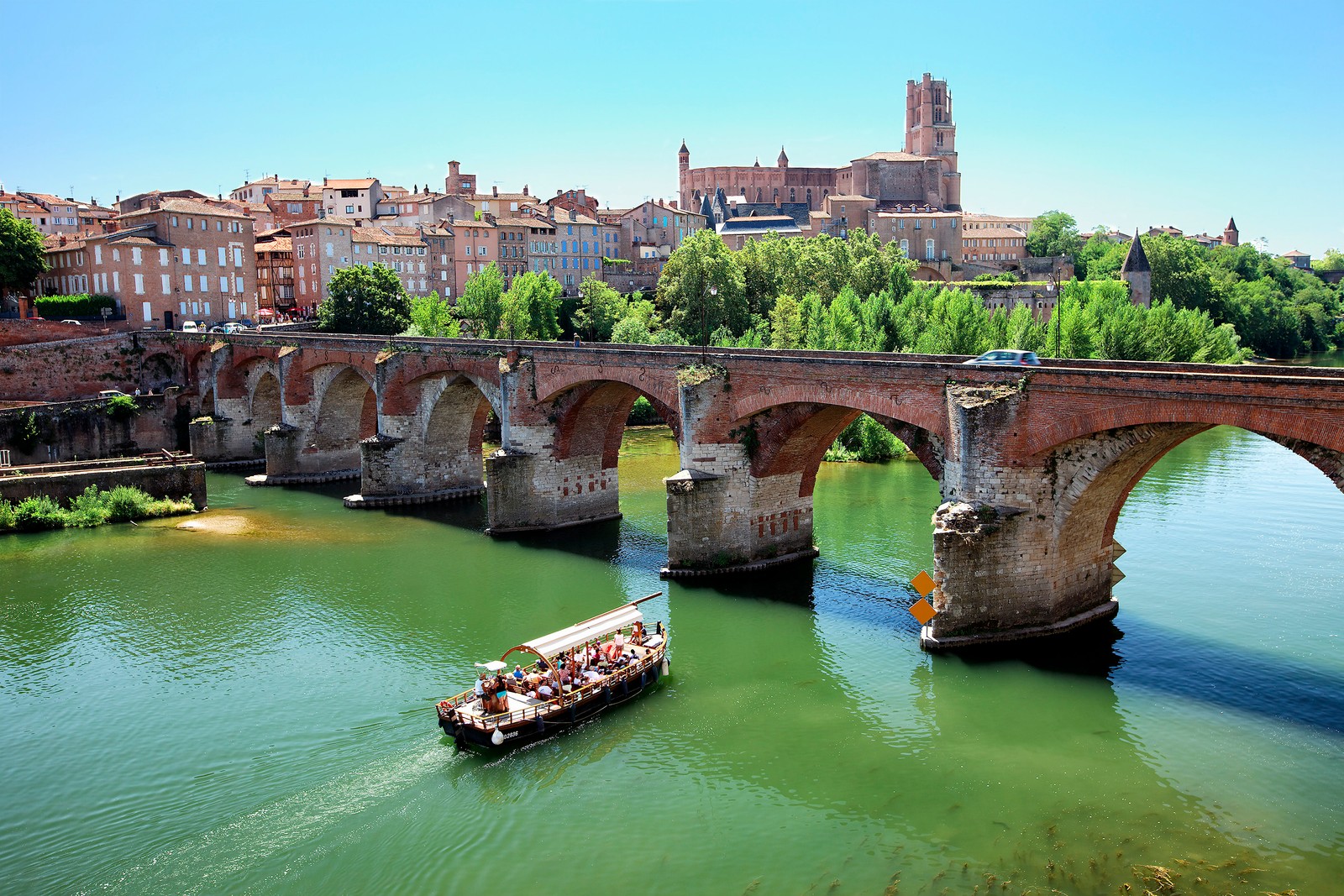 Baixar papel de parede ponte arqueada, ponte, via navegável, flúmen, ponte do diabo