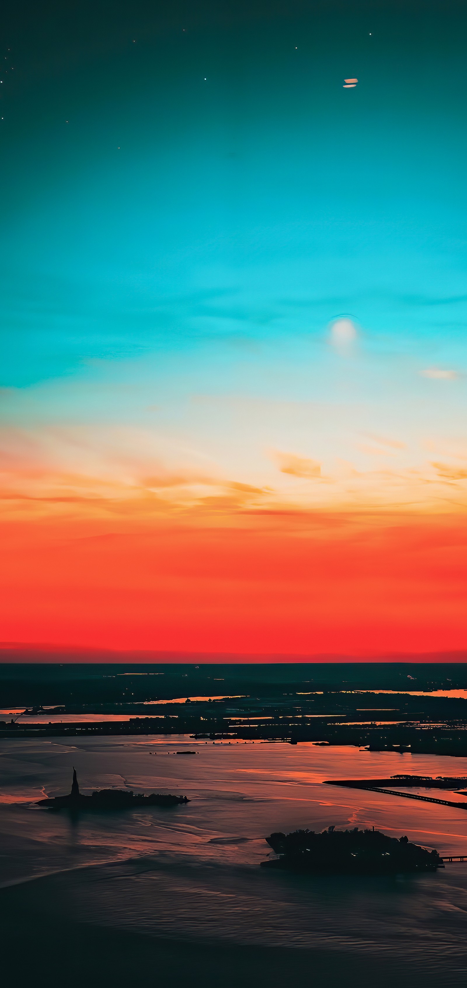 Un avion vole au-dessus d'un plan d'eau au coucher du soleil (crépuscule, eau, nuage, liquide, paysage naturel)