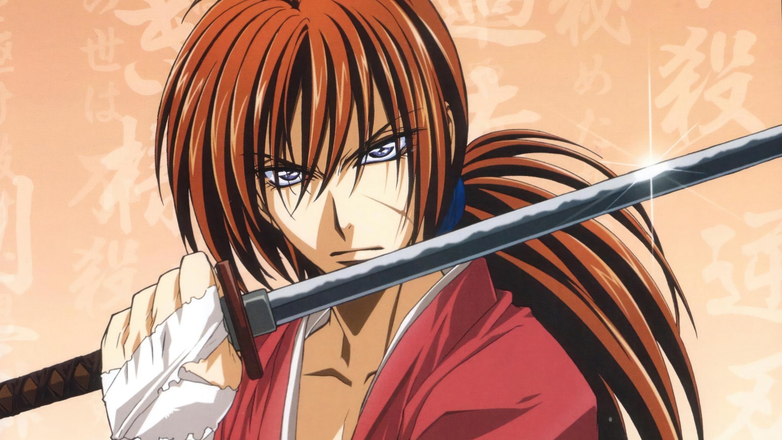 Un primer plano de una persona sosteniendo una espada en una habitación (rurouni kenshin, meiji kenkaku romantan, anime, samurai x, kenshin himura)