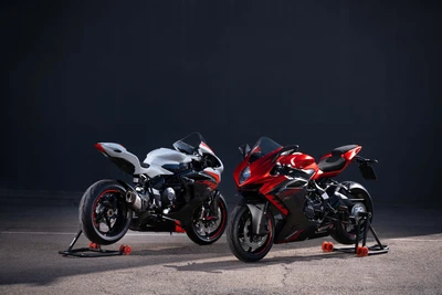 2022 MV Agusta F3 RR: Спортивные мотоциклы на темном фоне