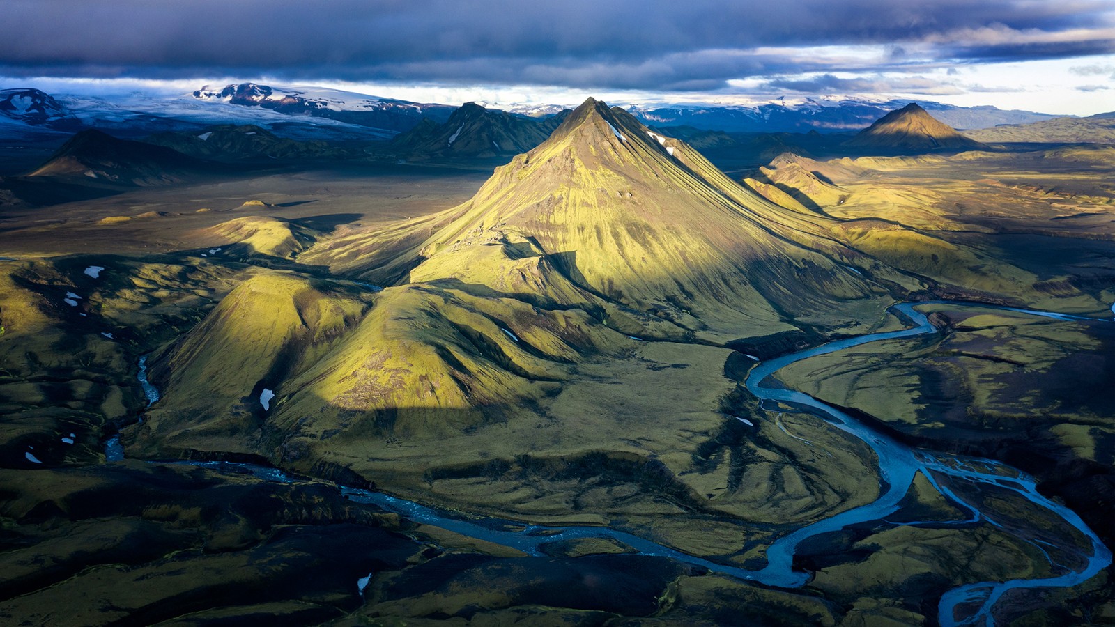 Descargar fondo de pantalla rio, montañas, islandia, montaña, tierras altas