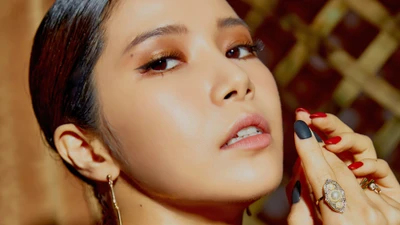 Solar do Mamamoo: Elegância e Carisma Cativantes