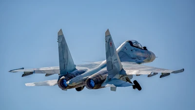 Су-30МКИ истребитель в полете