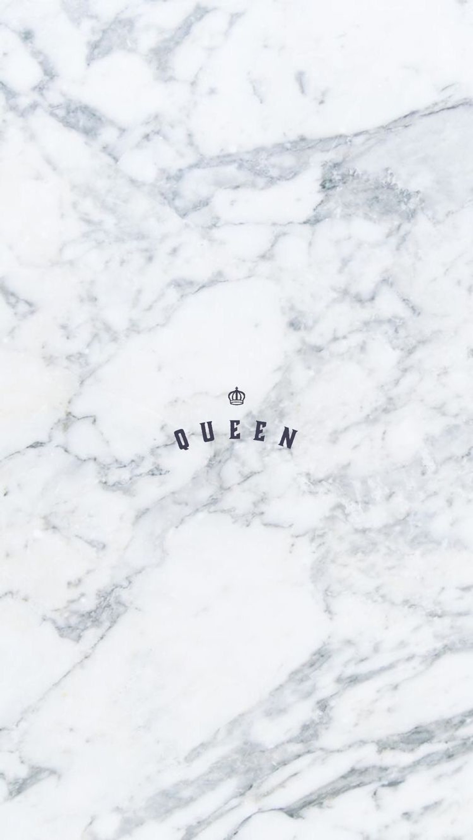 Araffe queen iphone wallpaper with a marble background (crown, cute, marble, queen, simple)