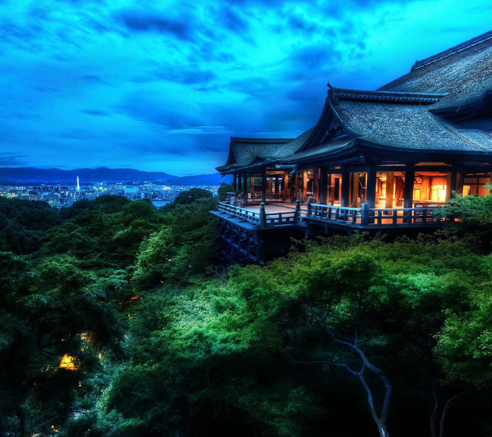 Téléchargez le fond d'écran hd, japon, nuit, horizon, treetop