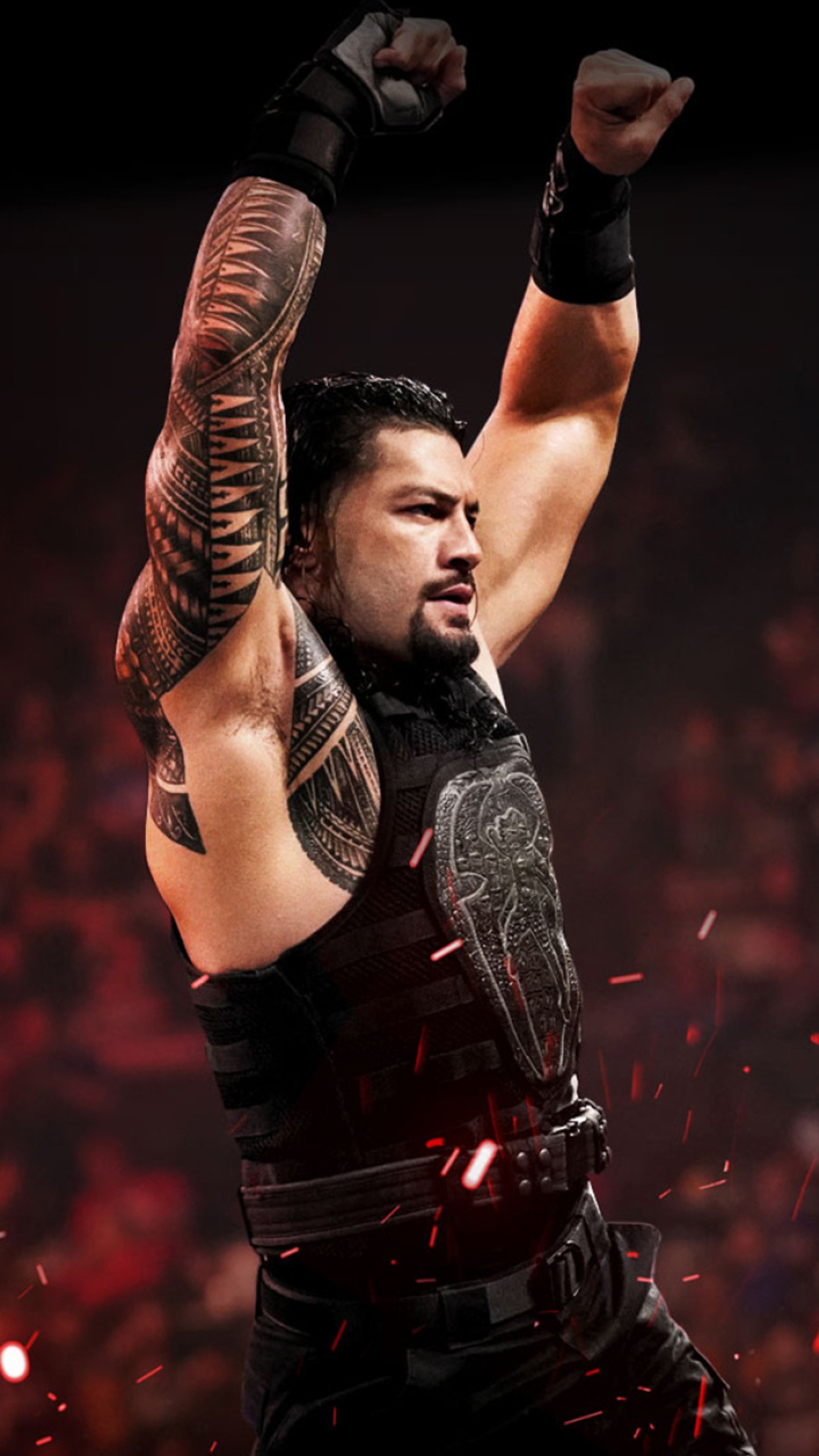 Un primer plano de un hombre con un tatuaje en su brazo (creer eso, perro grande, roman reigns, wwe)