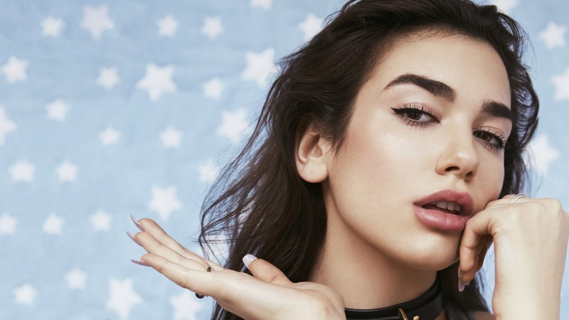 Макросъемка женщины с колье на шее (дуа липа, dua lipa, портрет, музыка, обои 4k)