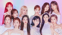 Membros do IZ*ONE em trajes brancos etéreos para o conceito do álbum "História Secreta do Cisne