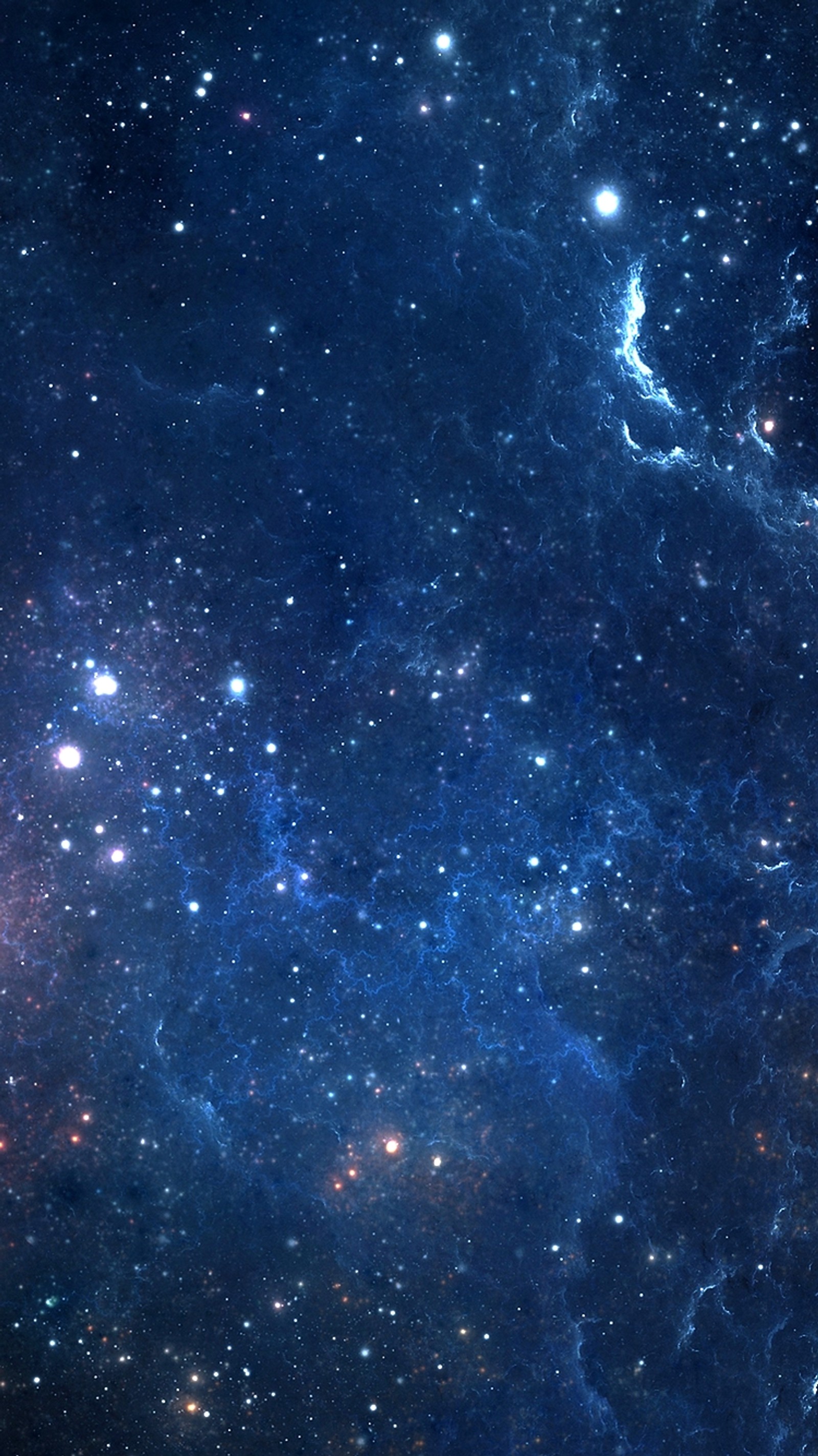 Céu estrelado com um aglomerado de estrelas e uma brilhante nebulosa azul (galáxia, espaço, estrelas, universo)