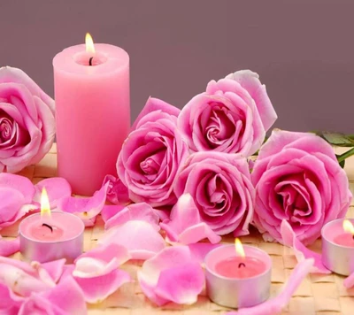 Arranjo elegante de rosas cor-de-rosa e velas