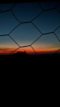 Paisaje nocturno mágico: Colores tristes en el horizonte