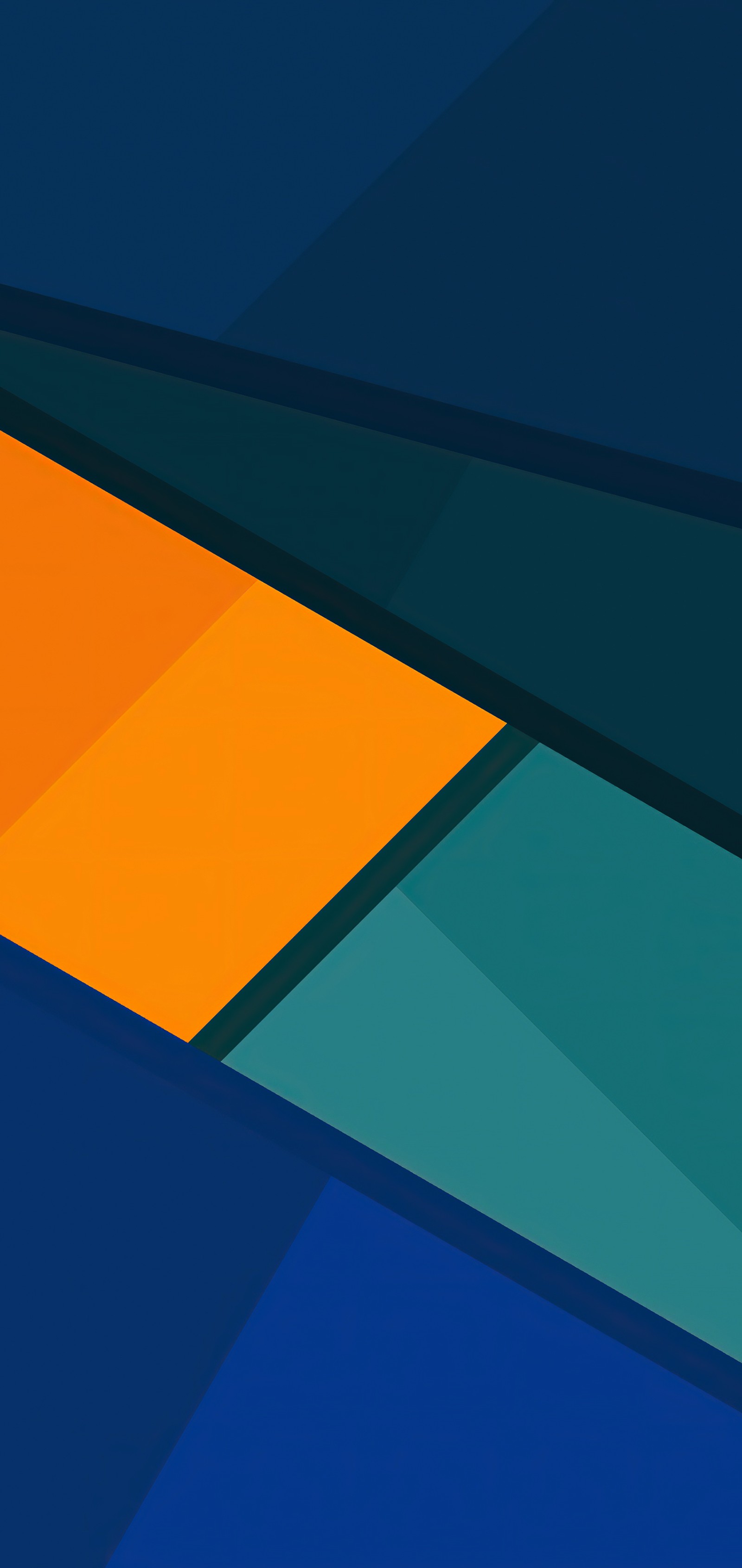 Un gros plan d'un design abstrait coloré sur fond bleu (orange, coloré, azur, rectangle, triangle)