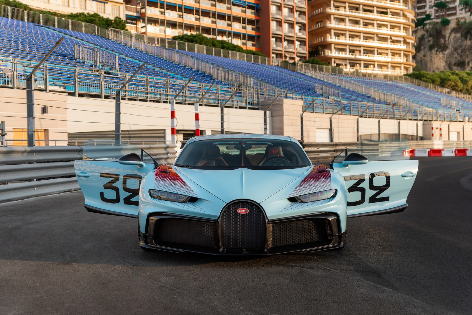 A close up of a bugatti car on a race track (bugatti chiron pur sport, race track, grand prix, 2022, hypercars)