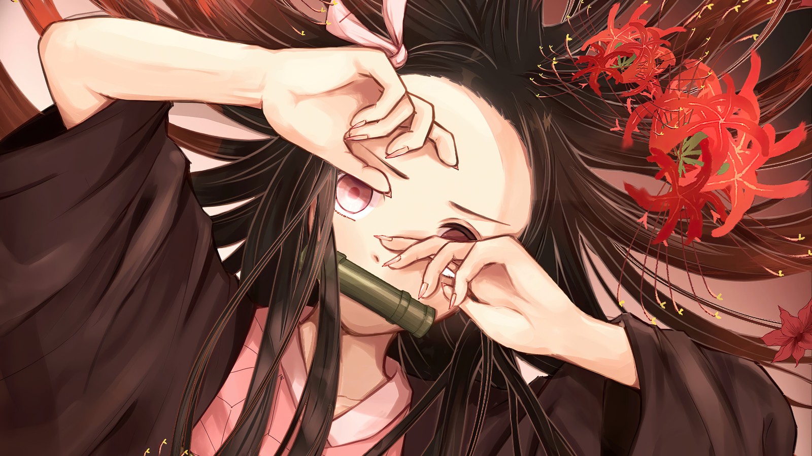 Anime-mädchen mit langen schwarzen haaren und roten blumen im haar (nezuko kamado, kimetsu no yaiba, anime, 鬼滅の刃, dämonentöter kimetsu no yaiba)