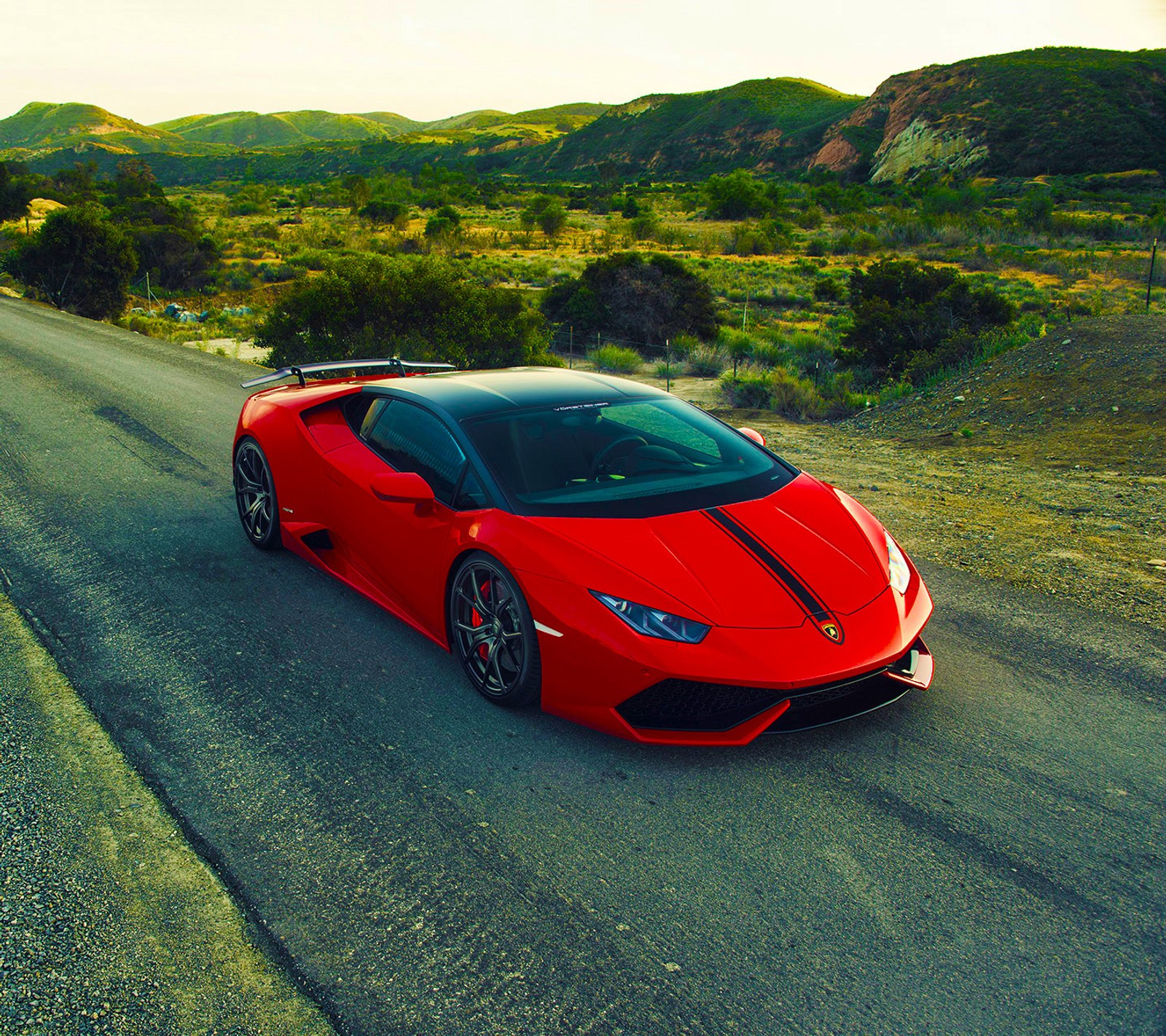 Téléchargez le fond d'écran huracan, lambo, lamborghini, extérieur, rouge