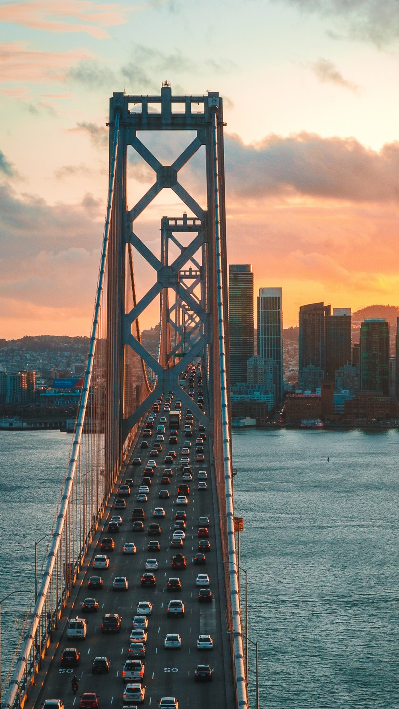 Машины едут по мосту над водоемом (мост золотые ворота, golden gate bridge, залив сан франциско, мост, подвесной мост)