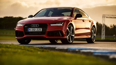 2015 Audi RS 7: Удивительное сочетание производительности и элегантности