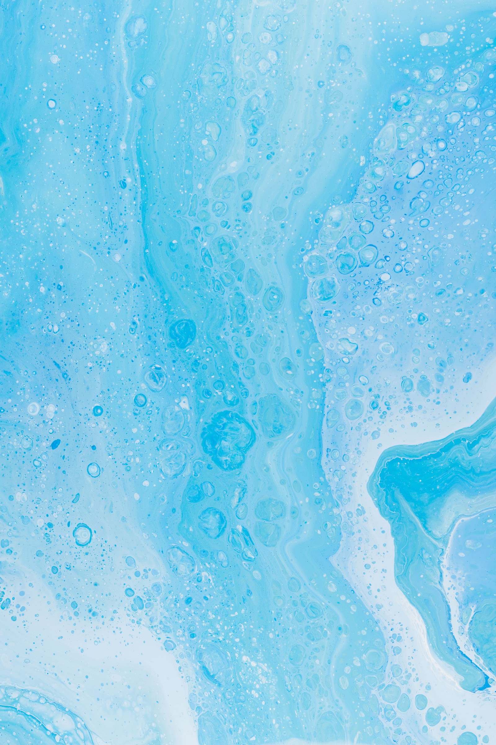 Arafed image of a blue and white painting with bubbles (water, blue, aqua, turquoise, azure)